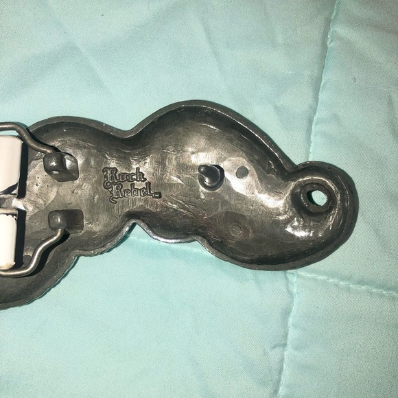 Mustache Belt and buckle Size 36 - Picture 7 of 9